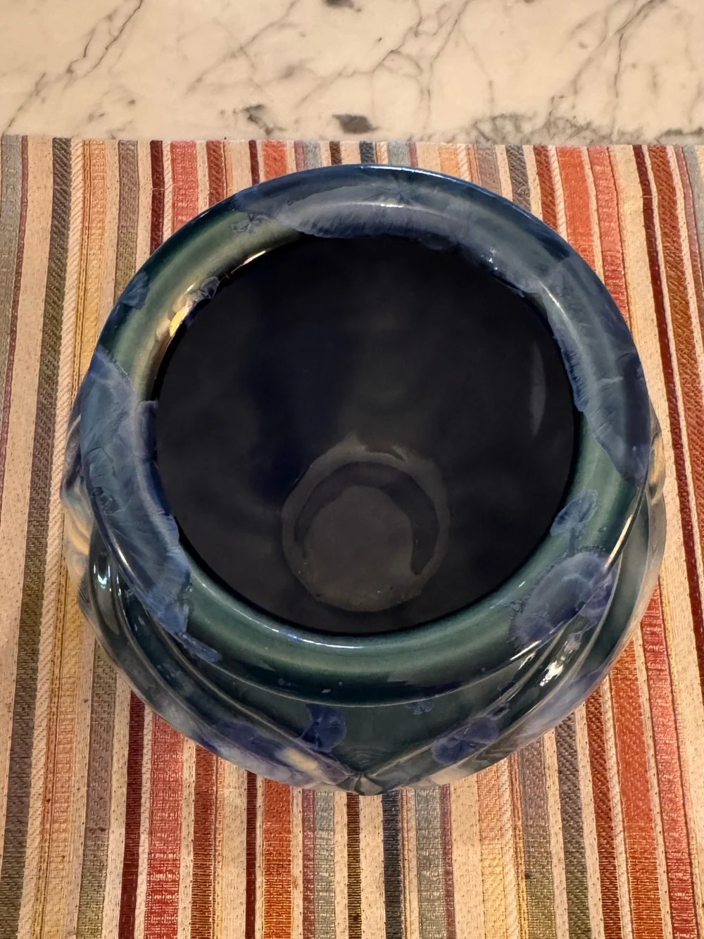 Annapolis pottery beautiful peony vase, 7x5